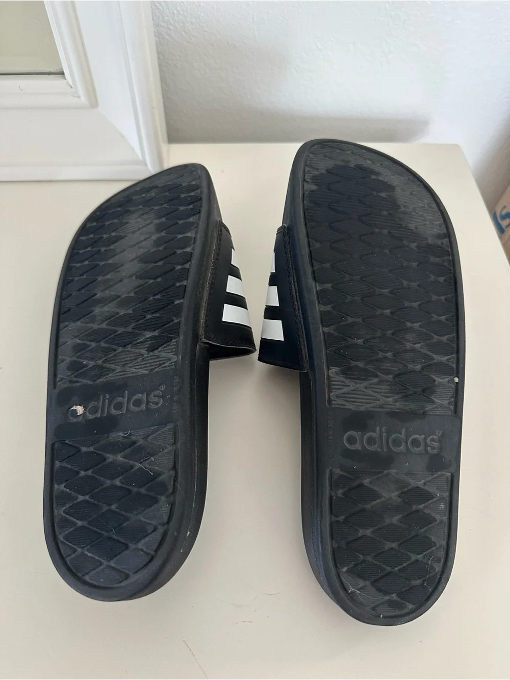 Men’s Adidas Black and White Slide Sandals Size 8